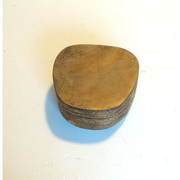 Porcelain Fragment Trinket Box Blue Peony and Butterfly - Picture 7 of 8